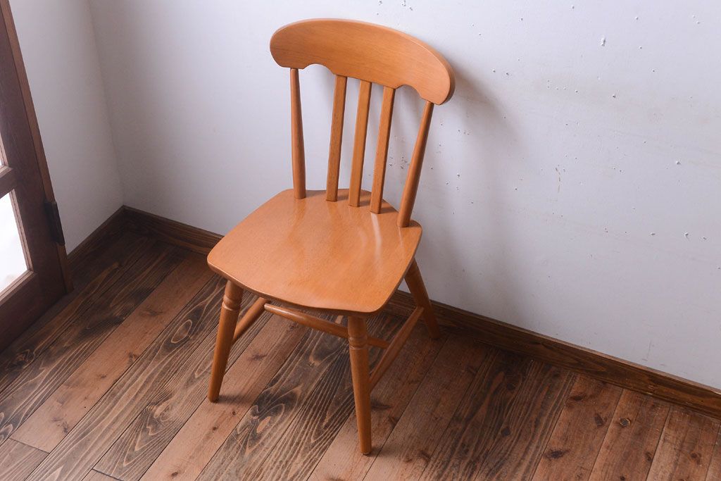 中古　飛騨産業　キツツキマーク　ダイニングチェア(1)