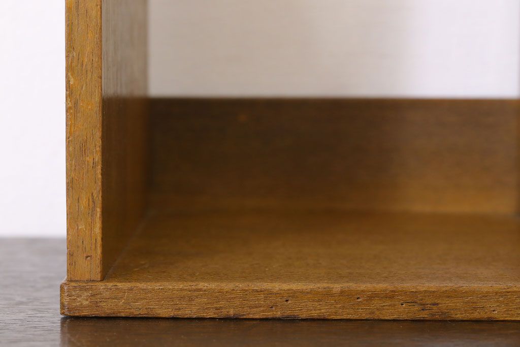 アンティーク雑貨　古い木製の昭和レトロなアンティーク本立て