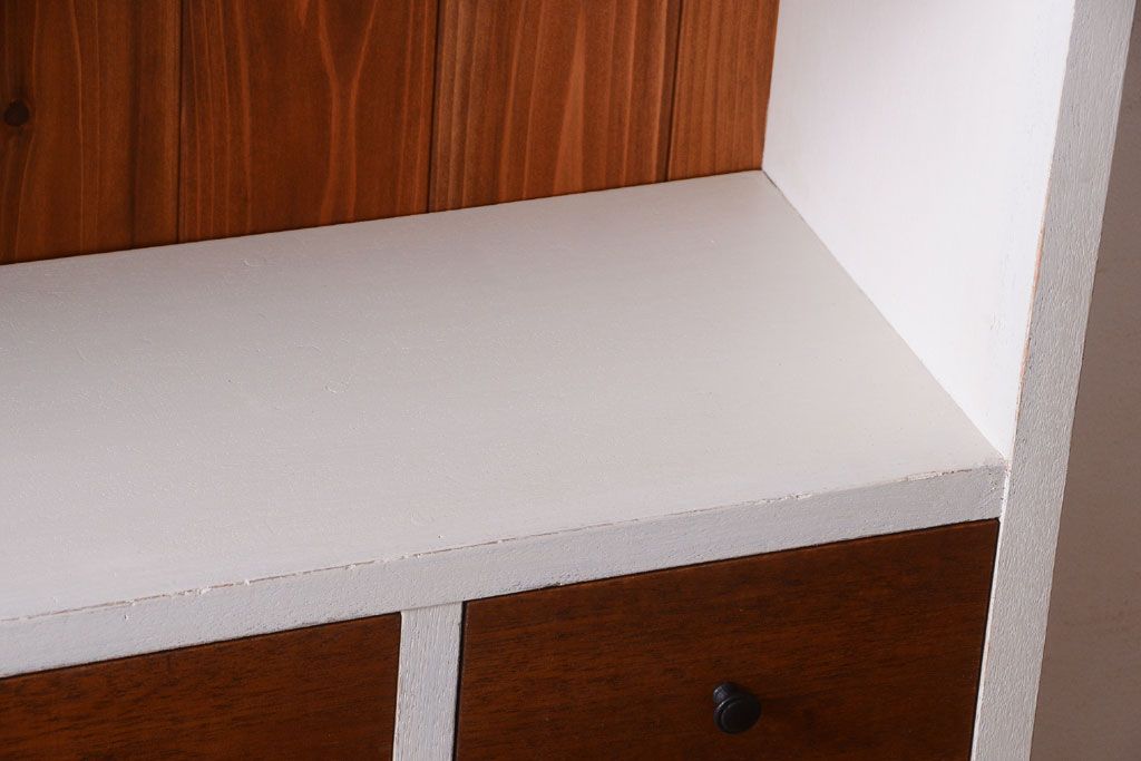 アンティーク家具　8杯引き出し付き!大きなペイント本棚