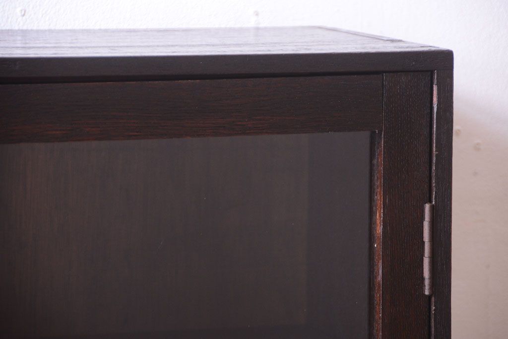 レトロ家具　薄型!レトロガラスがおしゃれなアンティーク本箱(収納棚)