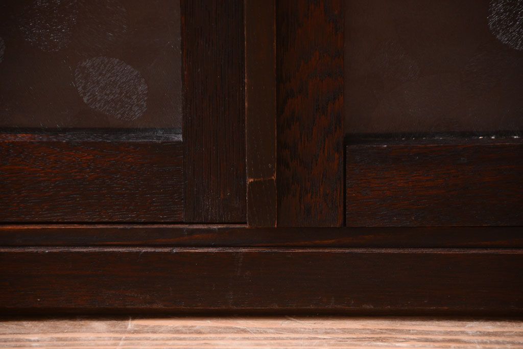 レトロ家具　薄型!レトロガラスがおしゃれなアンティーク本箱(収納棚)