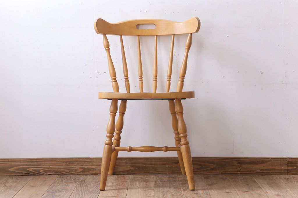 中古　飛騨家具　柏木工　明るい木味のウィンザーチェア(ダイニングチェア、ウインザーチェア)(1)