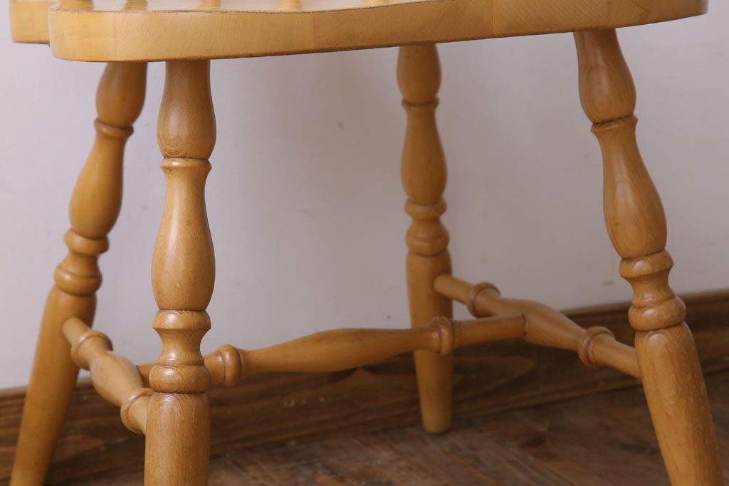 中古　飛騨家具　柏木工　明るい木味のウィンザーチェア(ダイニングチェア、ウインザーチェア)(1)