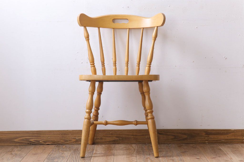 中古　飛騨家具　柏木工　明るい木味のウィンザーチェア(ダイニングチェア、ウインザーチェア)(2)