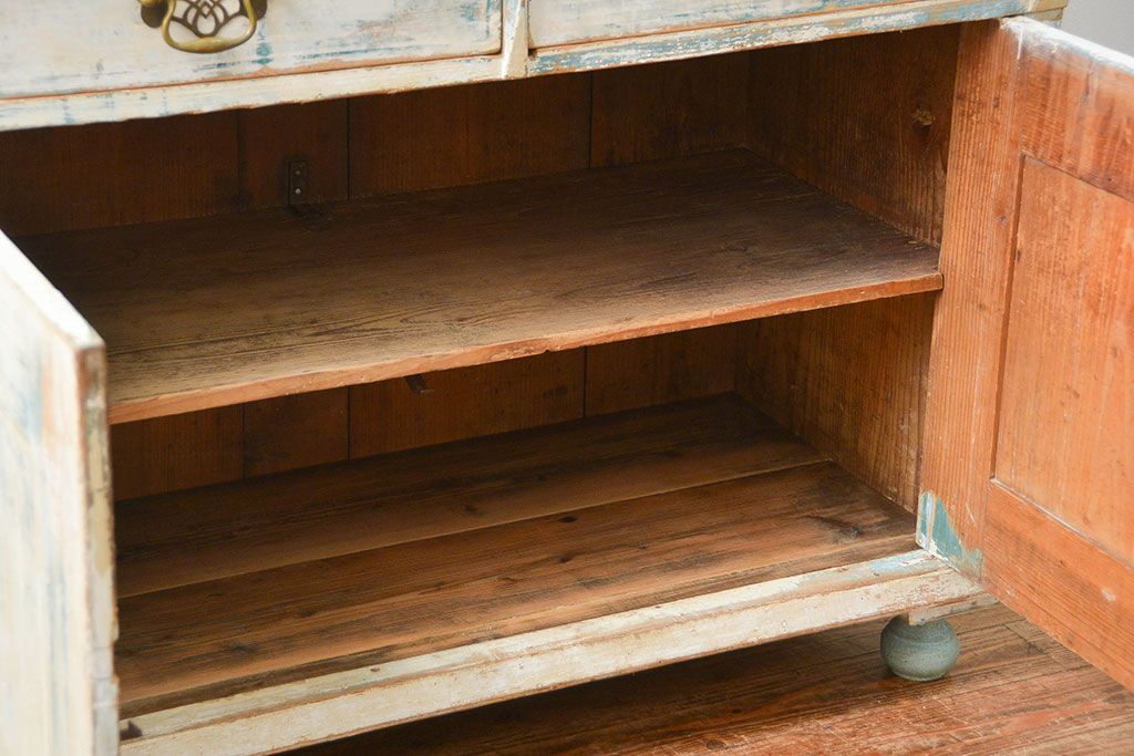 アンティーク家具　フランスアンティーク オリジナルペイントのかわいいカップボード(キャビネット、食器棚)