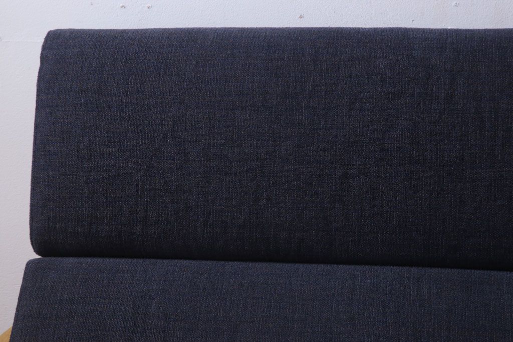 中古美品　ブランド家具　頑固おやじ(GANKO OYAJI)　シンプルでおしゃれなアームソファ(定価約23万円)