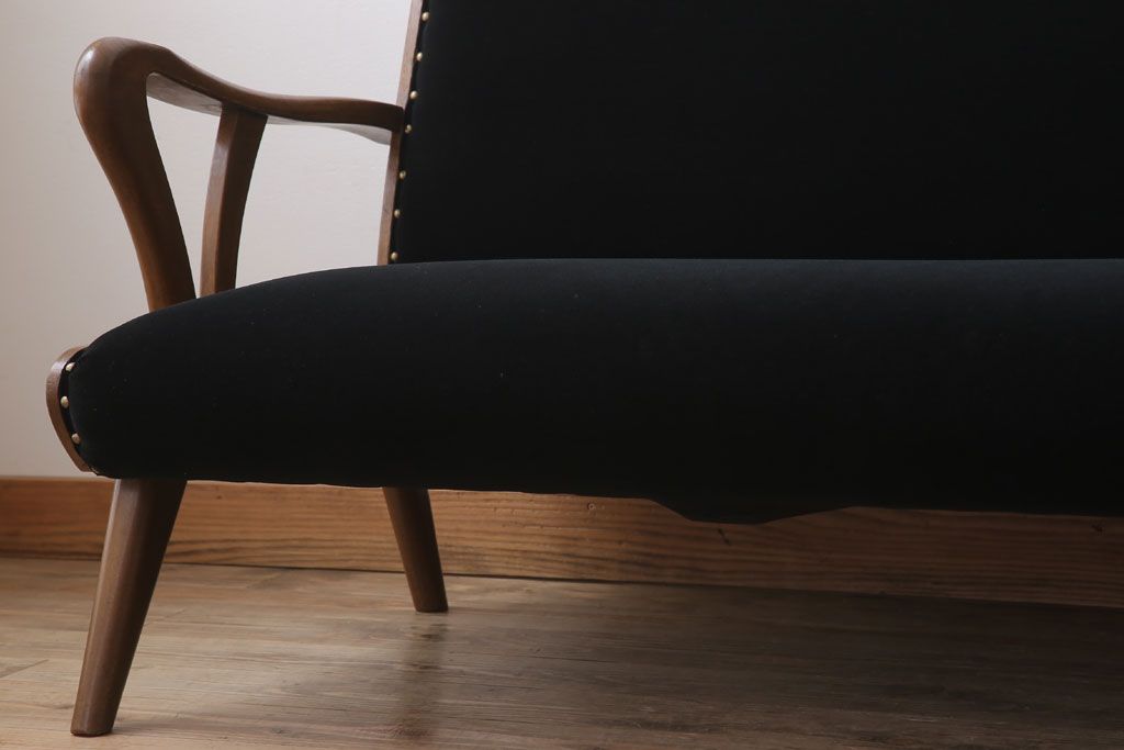 アンティーク家具　ナラ材製!おしゃれなデザインの3人掛けアームソファ