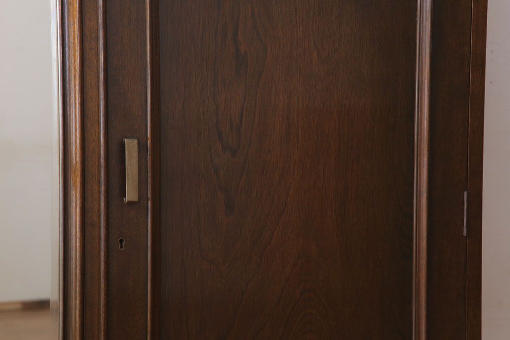 アンティーク家具　作りの良い和製アンティークワードローブ(洋服箪笥)
