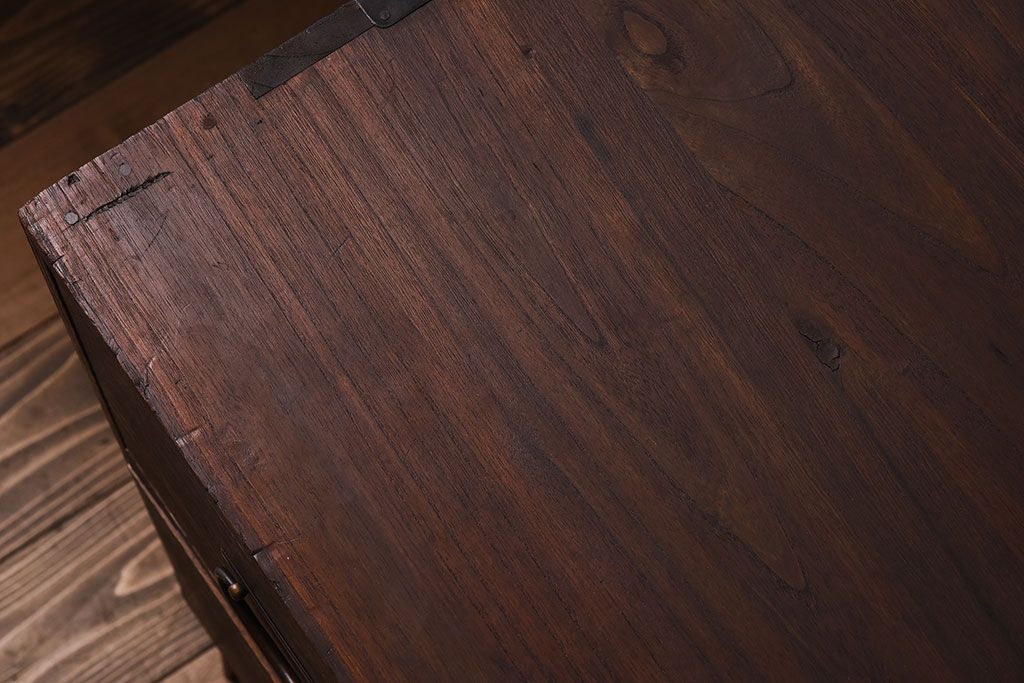 アンティーク家具　鉄脚付き!古い衣装箪笥ローボード