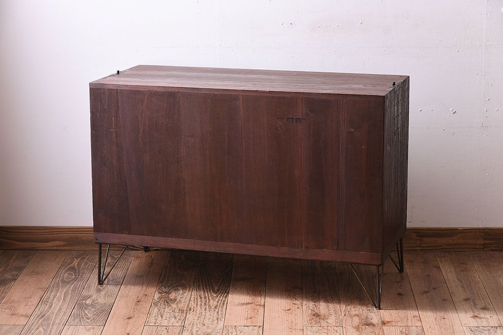 アンティーク家具　鉄脚付き!古い衣装箪笥ローボード