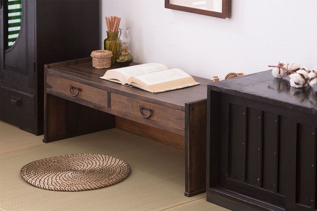 アンティーク家具　高級品　黒柿材!古い木製のシンプルなアンティーク文机