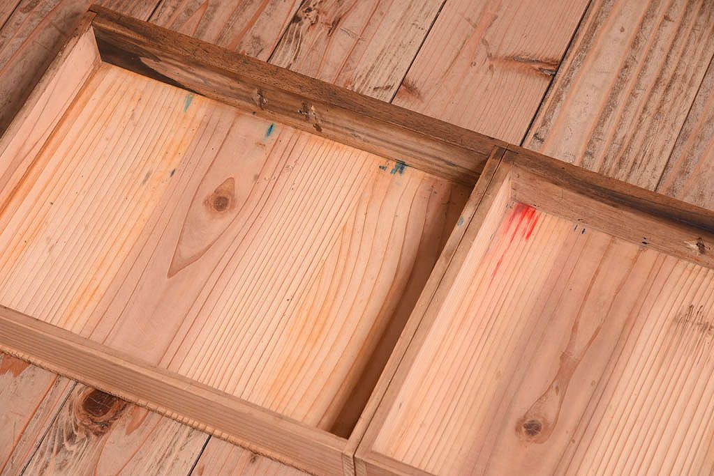 アンティーク家具　高級品　黒柿材!古い木製のシンプルなアンティーク文机