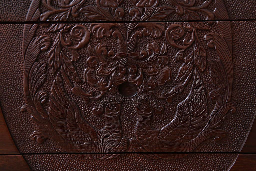 中古　民芸家具　高級品!彫刻が素晴らしい唐木飾り棚(キャビネット)(定価198万円)