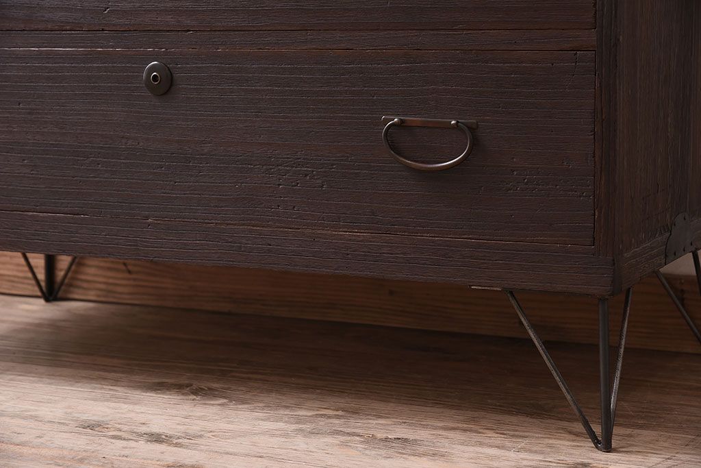 アンティーク家具　鉄脚付き!古い衣装箪笥ローボード(2)