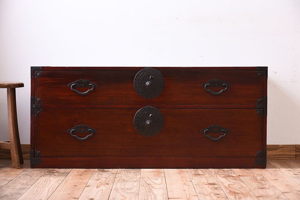 アンティーク家具　前面栗材!桜丸金具の時代箪笥ローボード(米沢箪笥・衣装箪笥)(2)