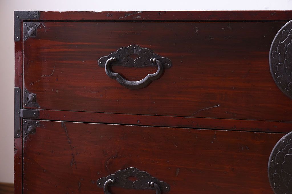 アンティーク家具　前面栗材!桜丸金具の時代箪笥ローボード(米沢箪笥・衣装箪笥)(2)
