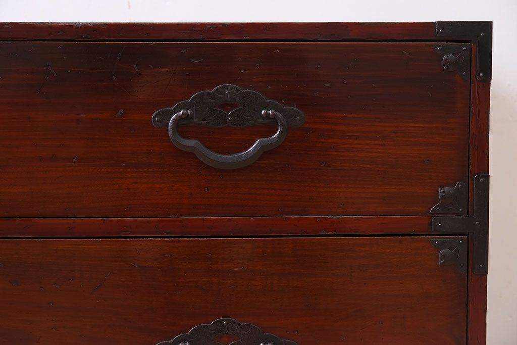 アンティーク家具　前面栗材!桜丸金具の時代箪笥ローボード(米沢箪笥・衣装箪笥)(2)