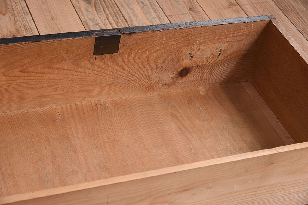 アンティーク家具　前面縞黒檀　衣装盆付き!小ぶりな観音箪笥(衣装箪笥)