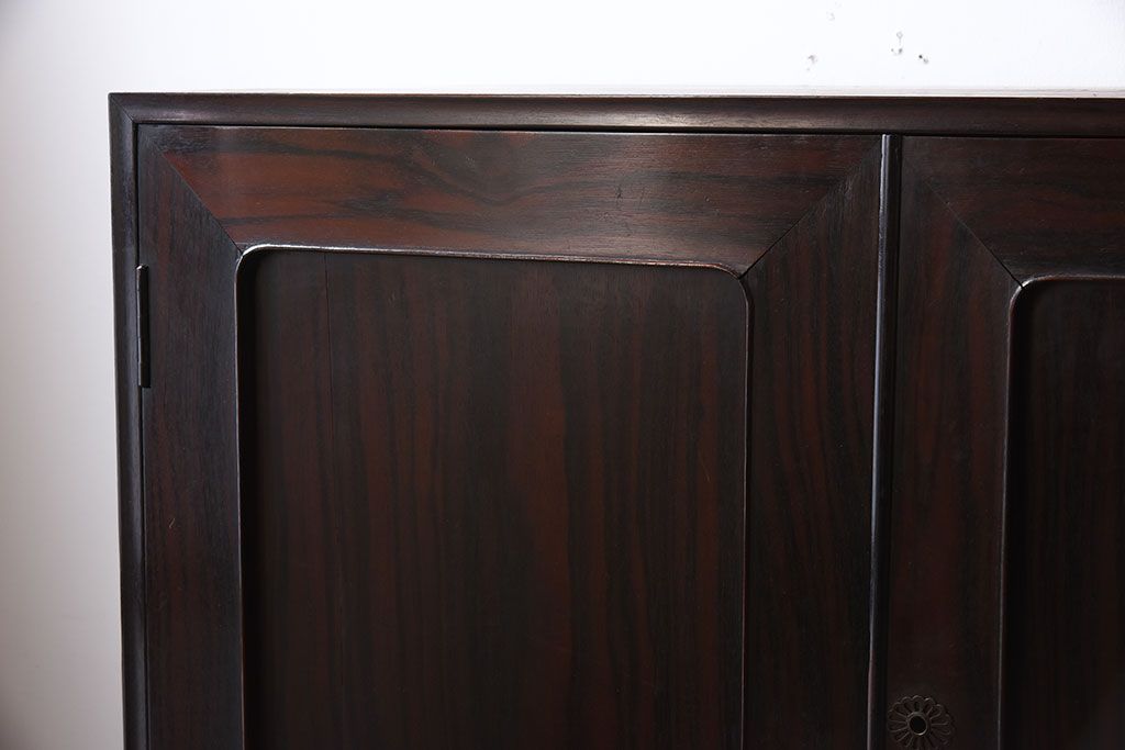 アンティーク家具　前面縞黒檀　衣装盆付き!小ぶりな観音箪笥(衣装箪笥)