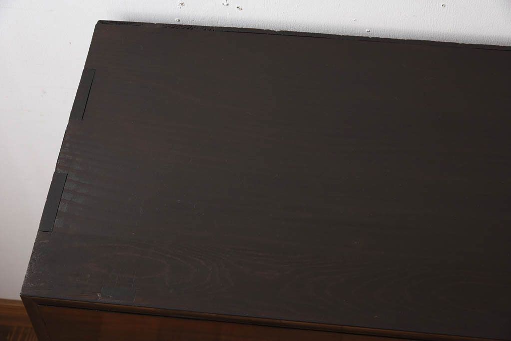 アンティーク家具　前面縞黒檀　関西産!上品な衣装箪笥(チェスト)