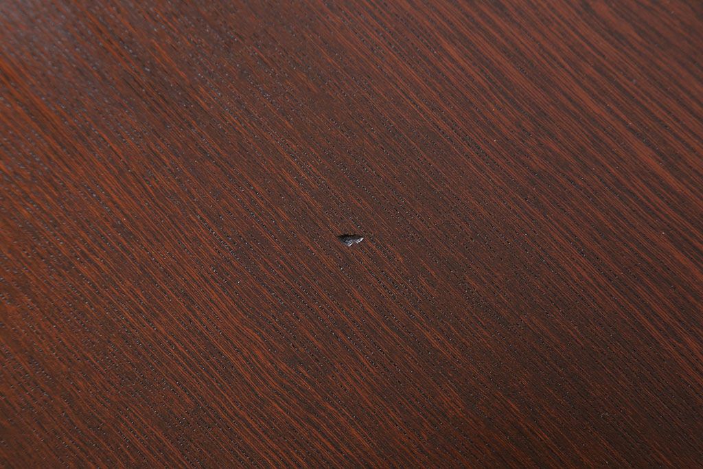 レトロ家具　小振りなサイズ!栓材一枚板　レトロなアンティークちゃぶ台(飾り台)