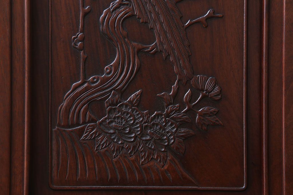 中古　民芸家具　唐木製　高級品!彫刻が素晴らしいサイドボード(キャビネット)(定価約220万円)