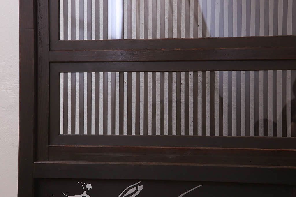 透かし彫り入り!和製アンティークの裏ガラス入り衝立(パーテーション)