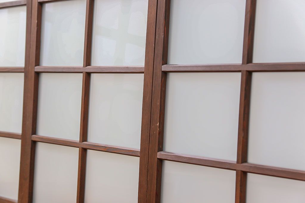 アンティーク　古い木のシンプルなすりガラス入りガラス戸4枚(窓・引き戸)