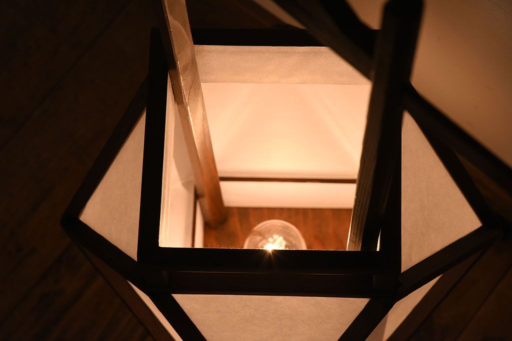 和モダンスタイル　古い木のお洒落な障子張り行灯(行燈・照明)