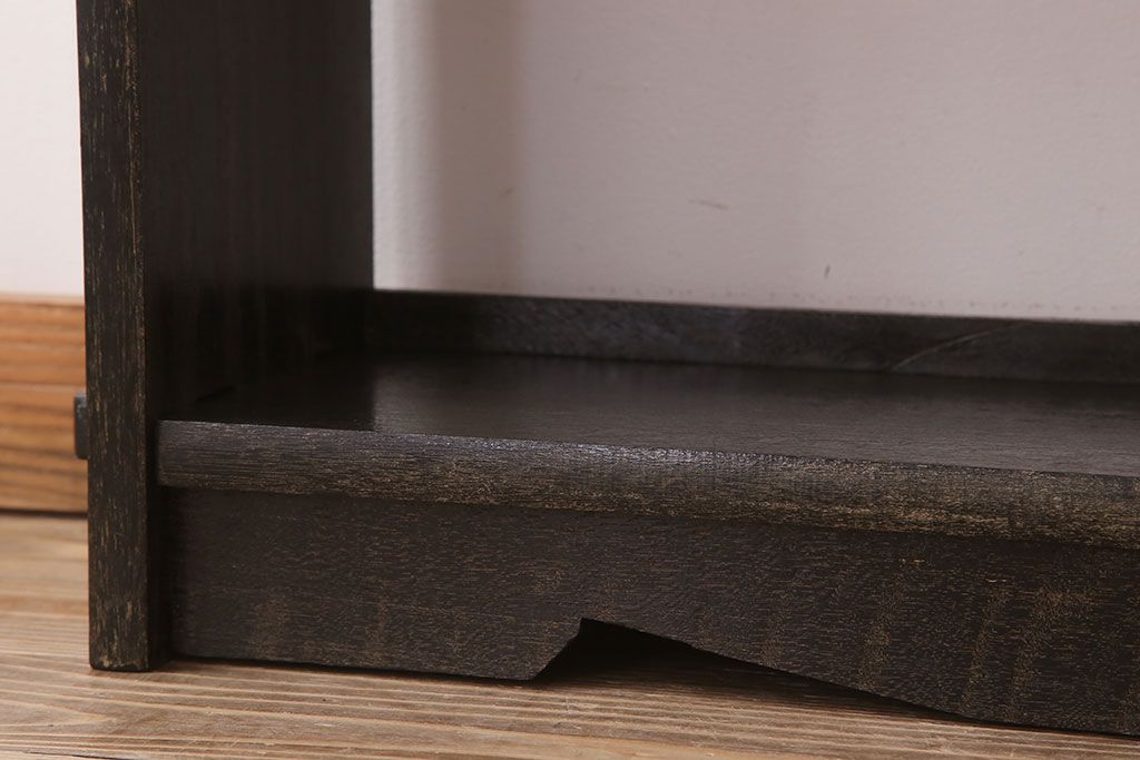 レトロ家具　ラワン材製　古い木のレトロな楔(くさび)式本棚(ディスプレイラック)(3)