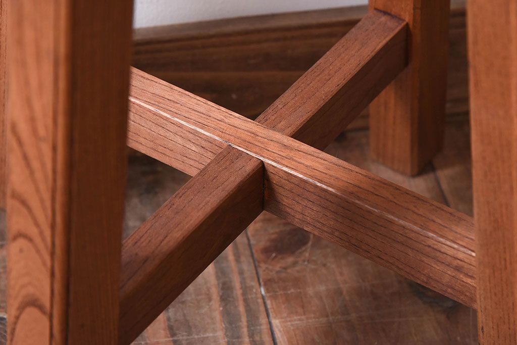 ラフジュ工房オリジナル　欅材古材のシンプルな特製スツール(1)