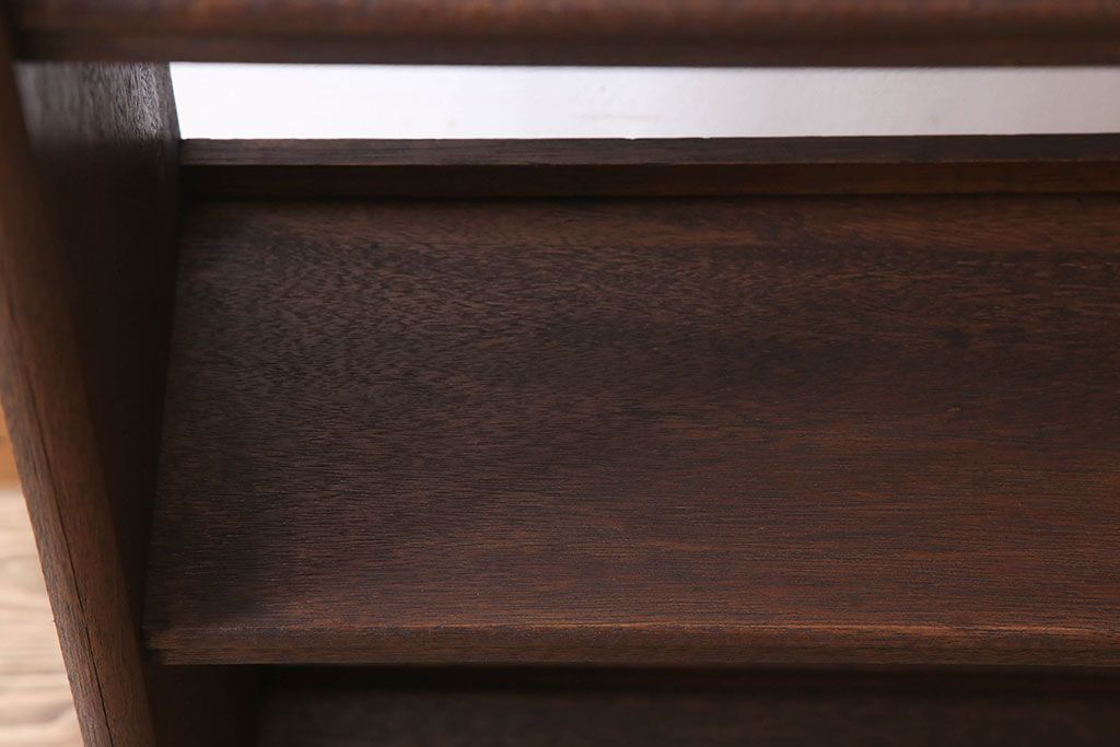 レトロ家具　ラワン材製　古い木のレトロな本棚(ディスプレイラック)