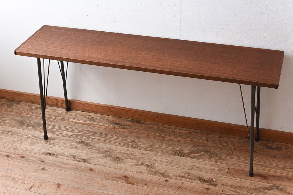 アンティーク家具　天板一枚板　ラワン材　シンプルな鉄脚テーブル