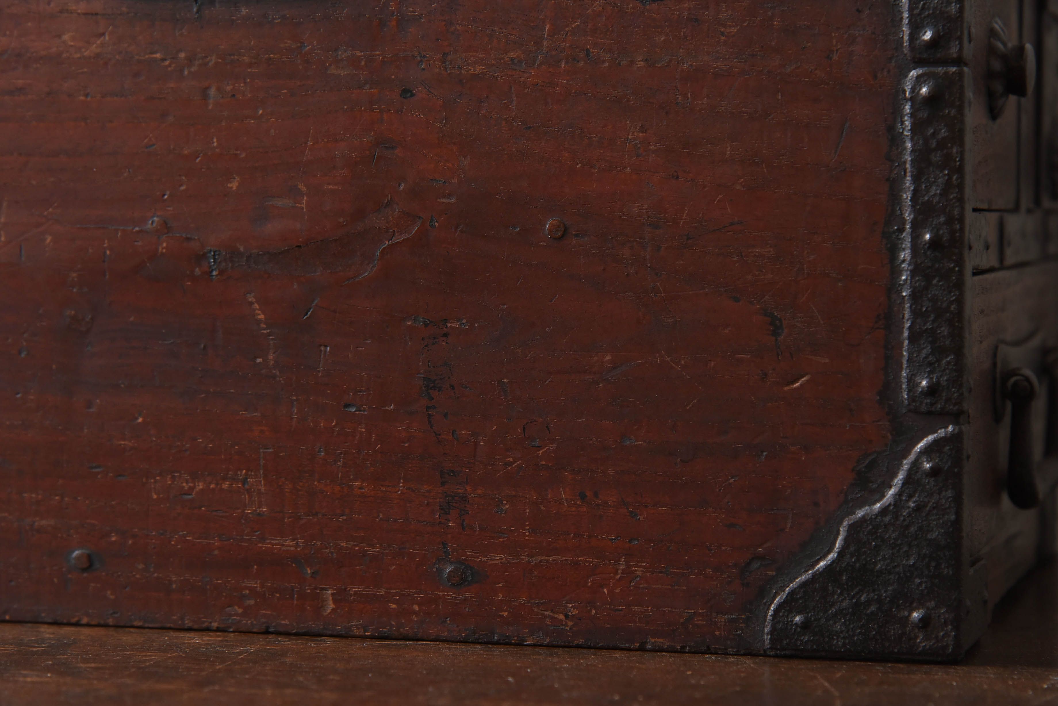 アンティーク雑貨　桐材製　明治大正期の古い金具付きアンティーク硯箱(小箱・木箱)