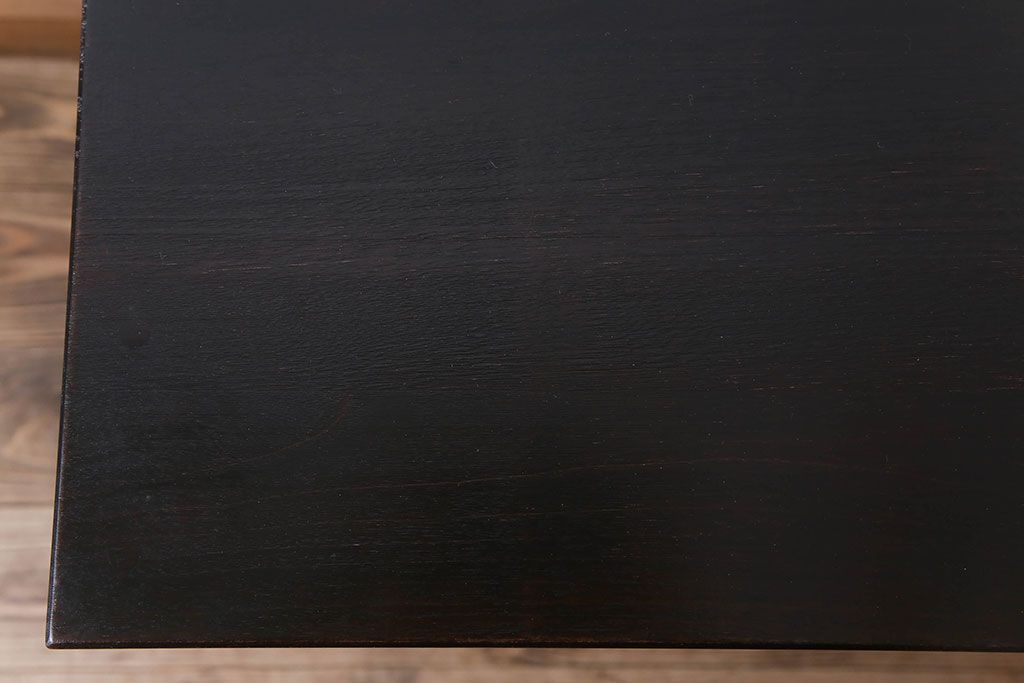アンティーク家具　アンティーク　モダンな前面黒檀の脚付きローボード(テレビボード)(2)