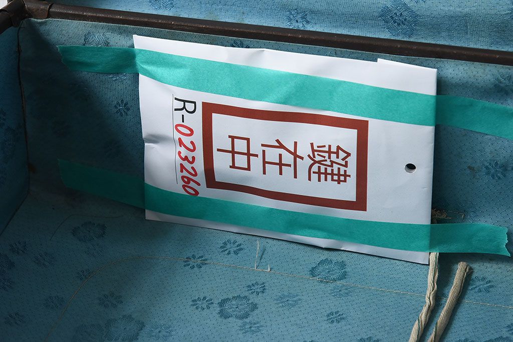 アンティーク雑貨　昭和レトロなアンティークトランク