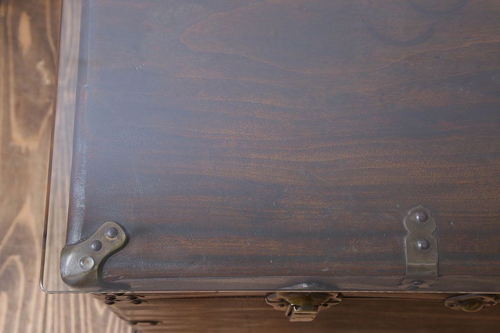アンティーク雑貨　ビンテージ　ドイツ製　ガラス天板付き!木製トランクテーブル