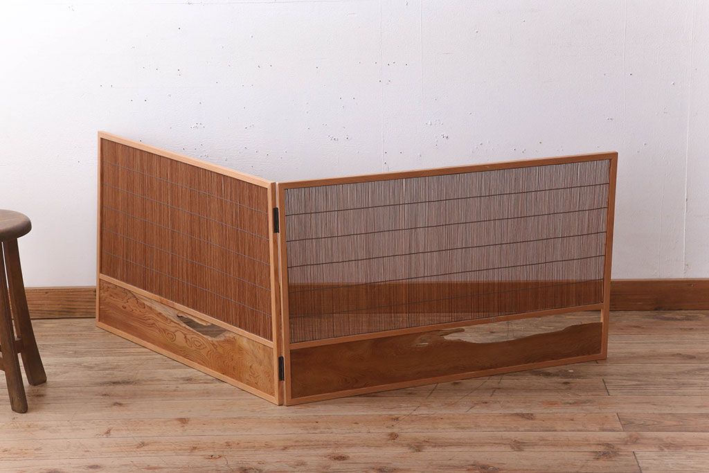 中古　杉材製の上品な衝立(パーテーション)
