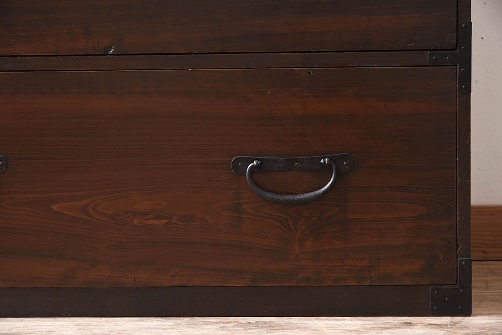 アンティーク家具　前面檜材　シンプルなアンティーク衣装箪笥(チェスト)