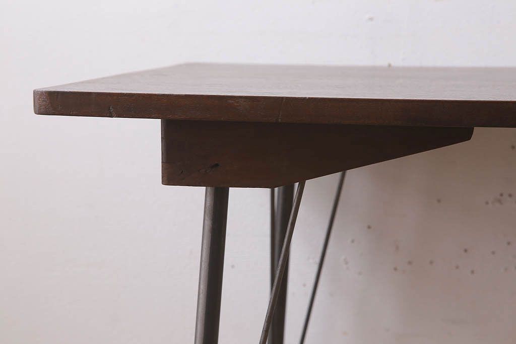 アンティーク家具　天板ナラ古材　アンティーク　シンプルな鉄脚テーブル