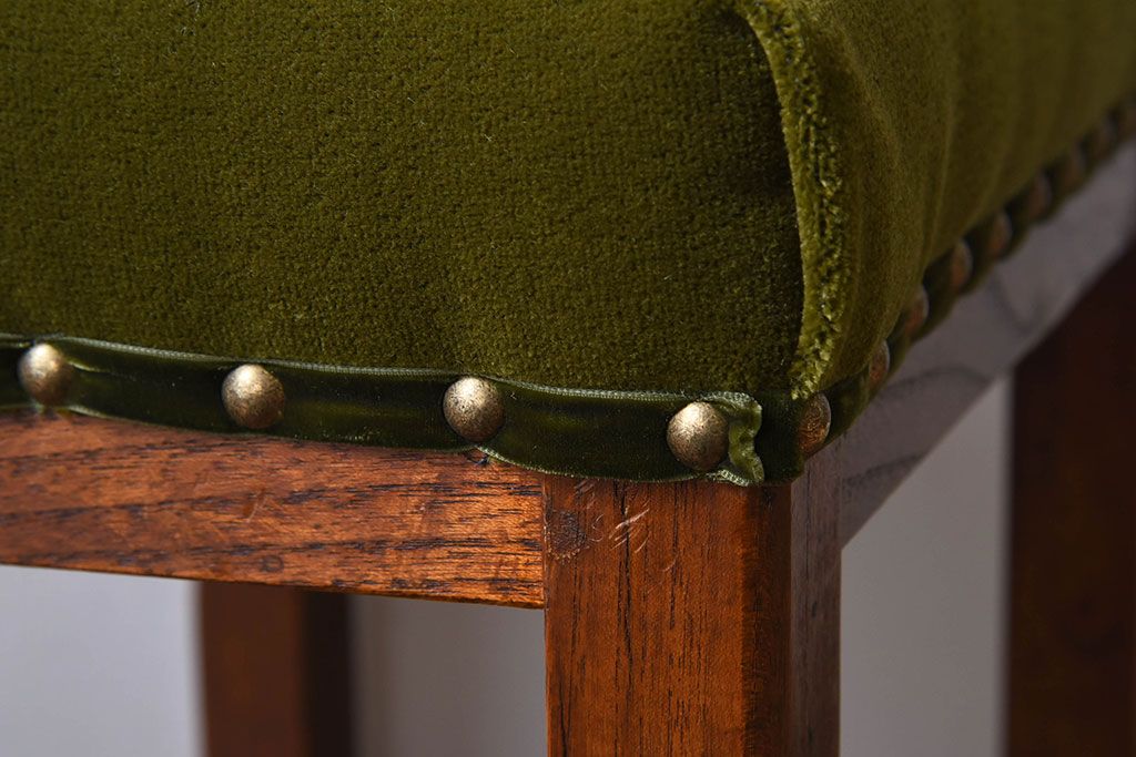 レトロ家具　古い欅材製のレトロなクッション座面角スツール