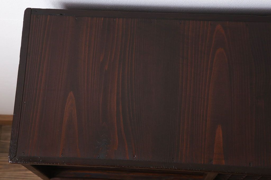 アンティーク家具　高級品　意匠が素晴らしい　アンティーク茶箪笥