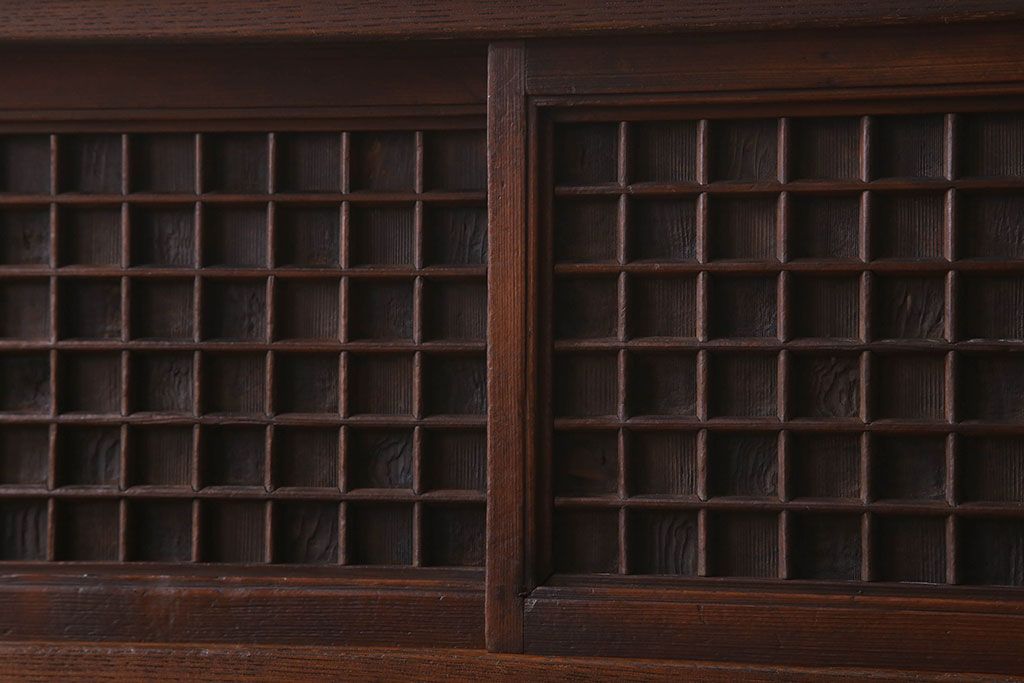 アンティーク家具　高級品　意匠が素晴らしい　アンティーク茶箪笥