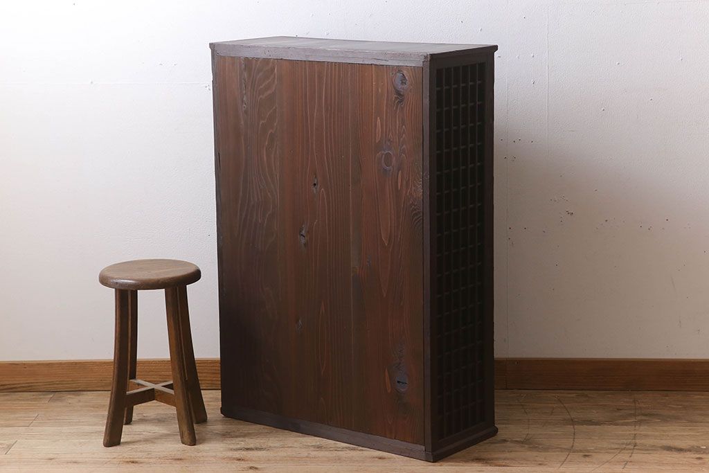 アンティーク家具　高級品　意匠が素晴らしい　アンティーク茶箪笥