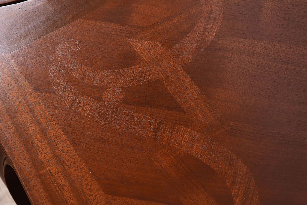 ヴィンテージ家具　フランスビンテージ　パーケット天板　マホガニー材　猫脚のエクステンションテーブル