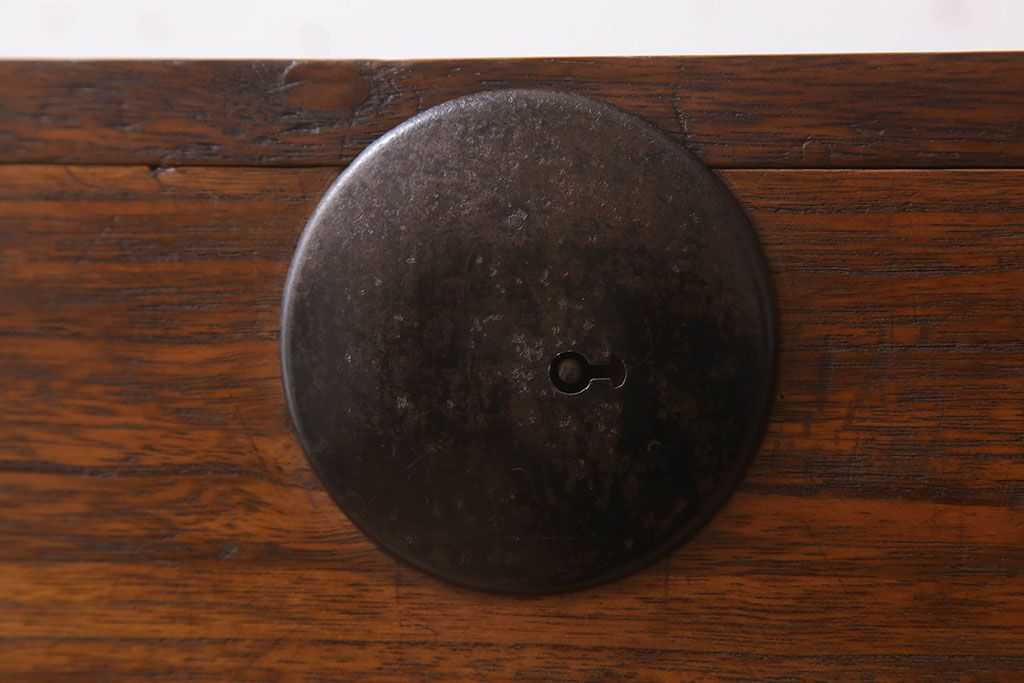 アンティーク家具　鉄脚付き!シンプルな古い木製の箪笥ローボード(衣装箪笥)