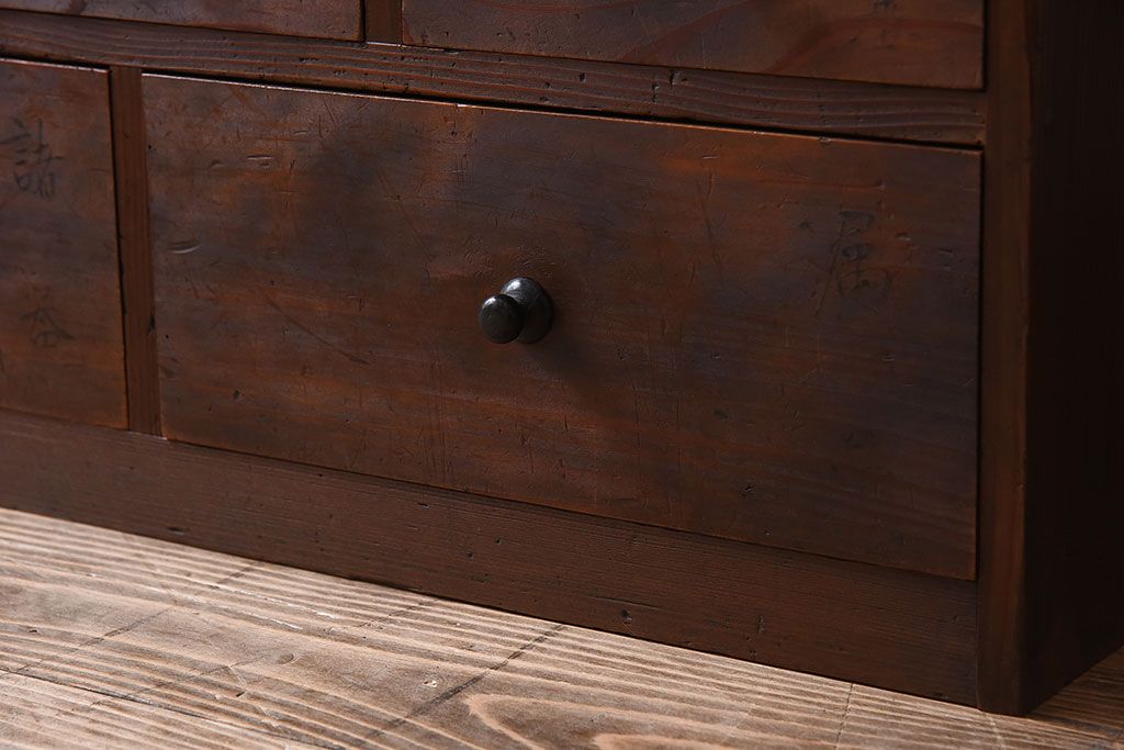 アンティーク家具 古い木製のアンティーク薄型薬箪笥(引き出し) | ラフジュ工房