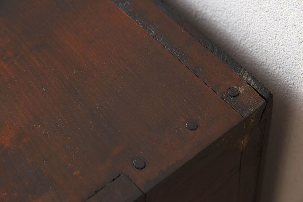 アンティーク家具　前面栓材　古い木製のアンティーク薬箪笥(引き出し)(2)