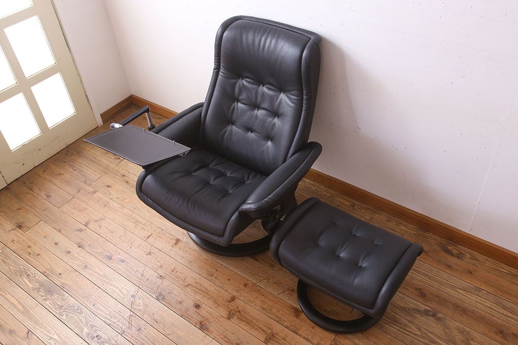 中古美品　EKORNES(エコーネス)　ロイヤルシリーズ　ストレスレスチェア・オットマン(テーブル付き)