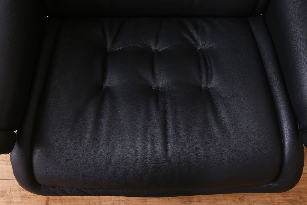 中古美品　EKORNES(エコーネス)　ロイヤルシリーズ　ストレスレスチェア・オットマン(テーブル付き)